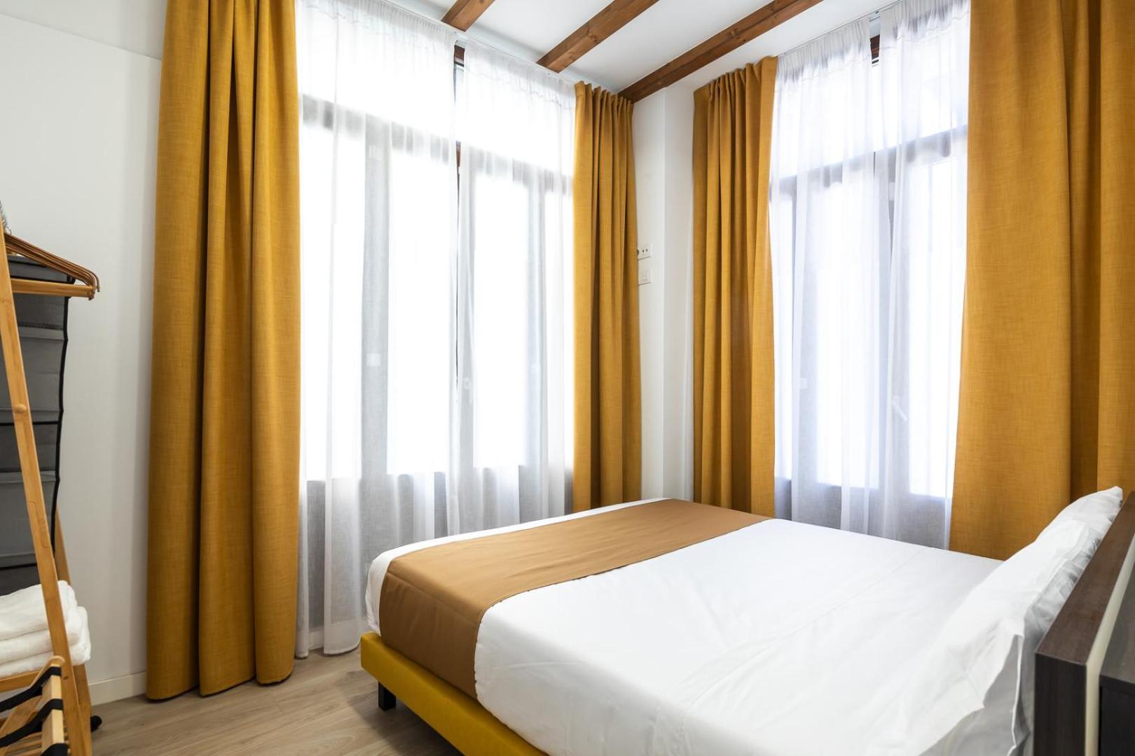 Moontels Plaza De Vannes Валенсия Экстерьер фото